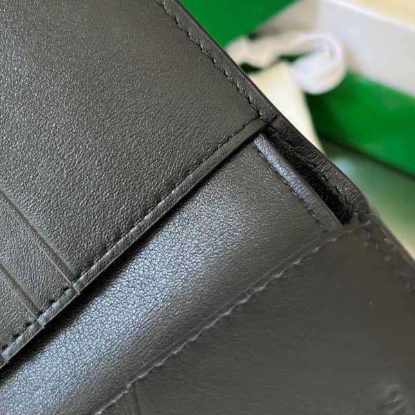 보테가 인트레치아토 스티치 반지갑 743211 | 11.5 x 9.5cm