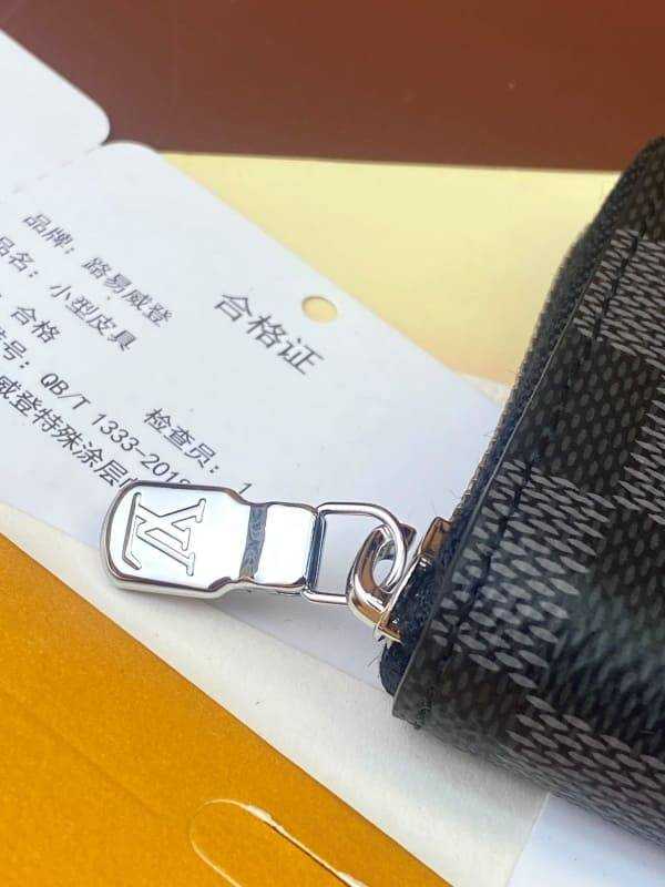 루이비통 라운드 지퍼 동전 카드지갑 M61662 | 7.5 x 11.5 x 2cm