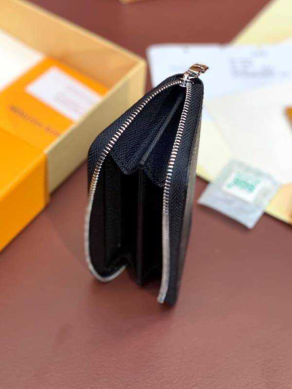 루이비통 라운드 지퍼 동전 카드지갑 M61662 | 7.5 x 11.5 x 2cm