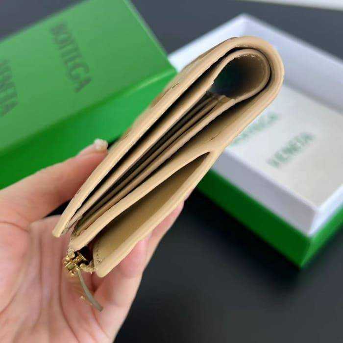 보테가 인트레치아토 우븐 폴더형 지퍼 반지갑 742330 | 11.5 x 9cm