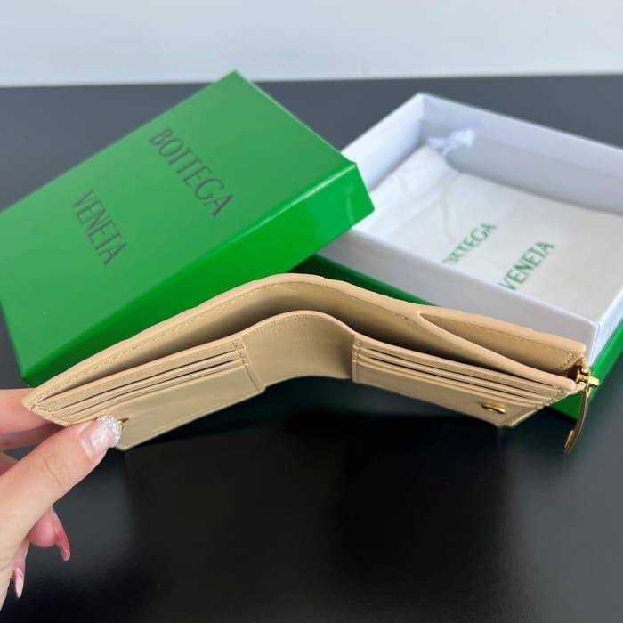 보테가 인트레치아토 우븐 폴더형 지퍼 반지갑 742330 | 11.5 x 9cm