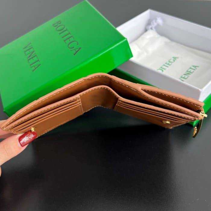 보테가 인트레치아토 우븐 폴더형 지퍼 반지갑 742330 | 11.5 x 9cm