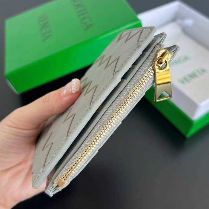 보테가 인트레치아토 우븐 폴더형 지퍼 반지갑 742330 | 11.5 x 9cm