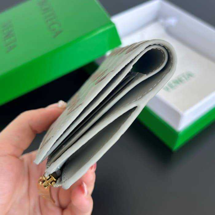보테가 인트레치아토 우븐 폴더형 지퍼 반지갑 742330 | 11.5 x 9cm