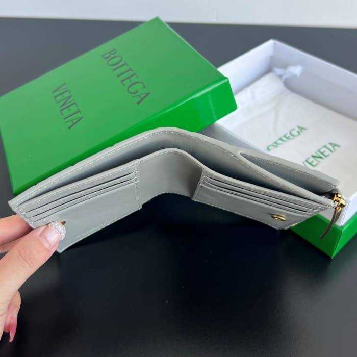 보테가 인트레치아토 우븐 폴더형 지퍼 반지갑 742330 | 11.5 x 9cm