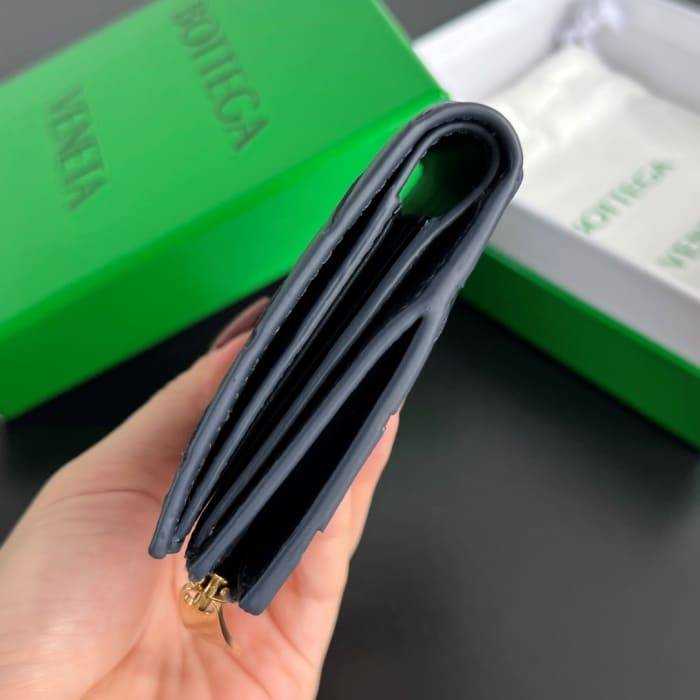 보테가 인트레치아토 우븐 폴더형 지퍼 반지갑 742330 | 11.5 x 9cm