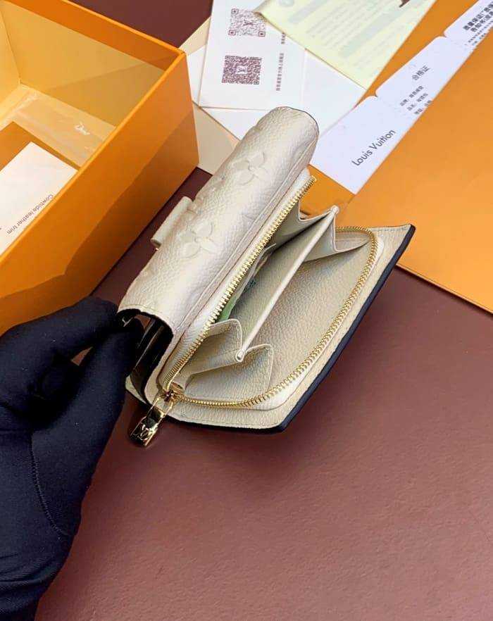 루이비통 모노그램 앙프렝뜨 메티스 카드지갑 크림 M81071 | 11.5 x 8.5 x 4cm