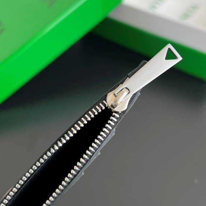 보테가 지퍼 카드지갑 805827 | 12 x 7 x 0.5cm