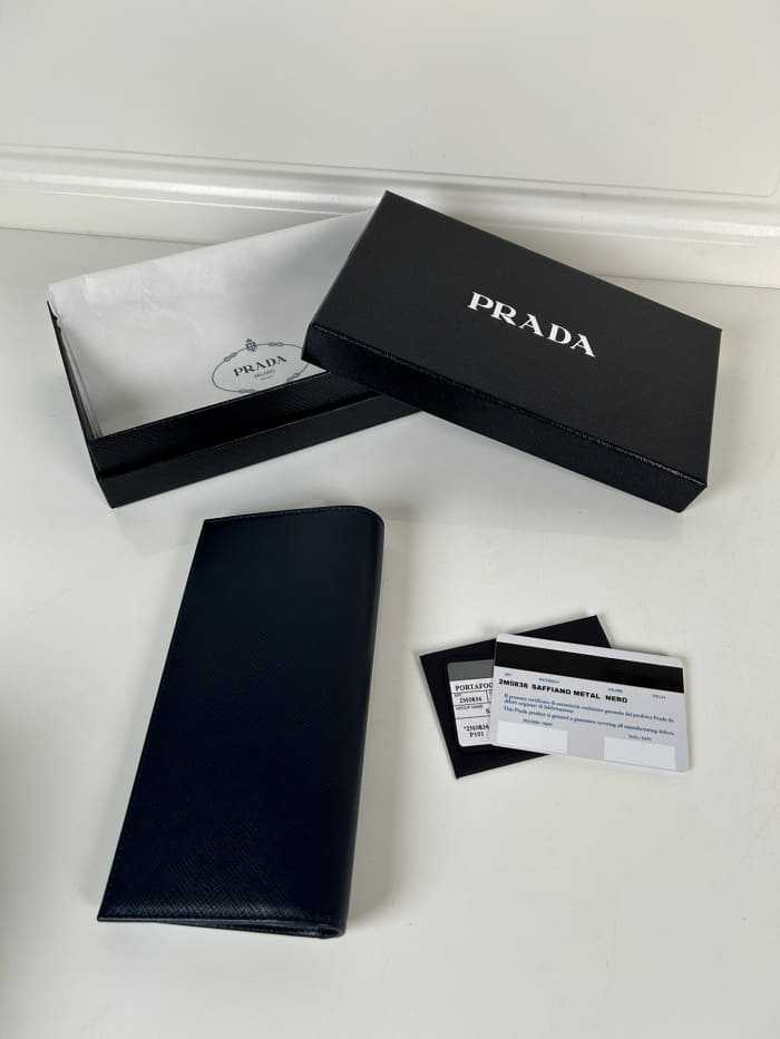프라다 사피아노 다크블루 장지갑 2M0836 | 9.5 x 19cm