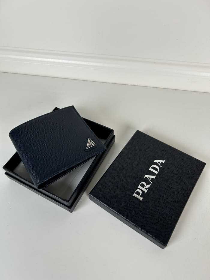 프라다 사피아노 다크블루 반지갑 2M0513 | 11 x 9.5cm