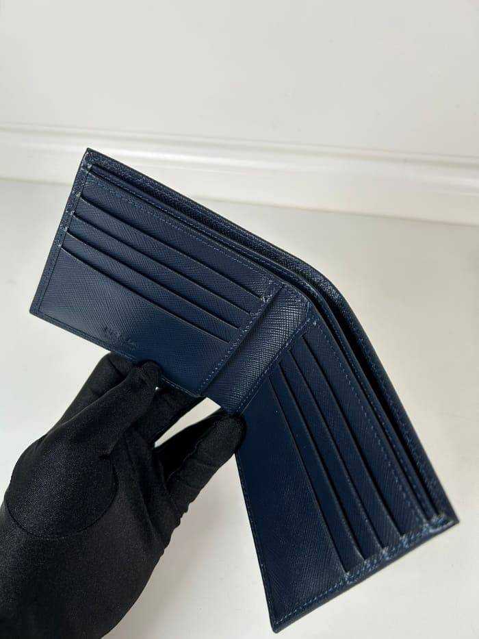 프라다 사피아노 다크블루 반지갑 2M0513 | 11 x 9.5cm