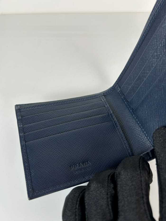 프라다 사피아노 다크블루 반지갑 2M0513 | 11 x 9.5cm