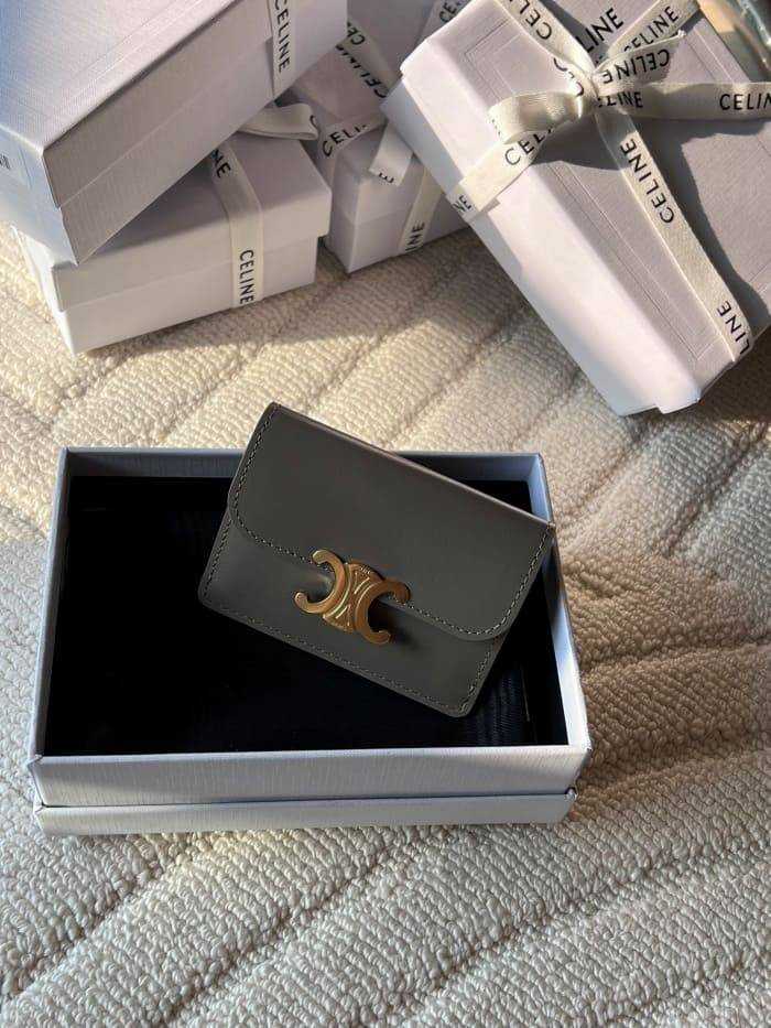 셀린느 트리오페 카드지갑 10I583 | 10.5 x 7 x 1cm