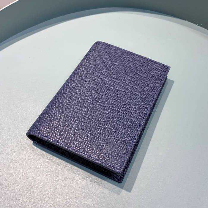 루이비통 사피아노 여권지갑 카드지갑 M64504 | 10 x 14 x 0.5cm