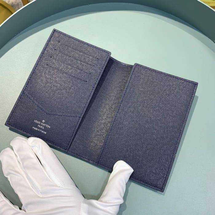루이비통 사피아노 여권지갑 카드지갑 M64504 | 10 x 14 x 0.5cm