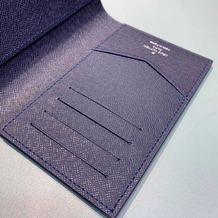 루이비통 사피아노 여권지갑 카드지갑 M64504 | 10 x 14 x 0.5cm