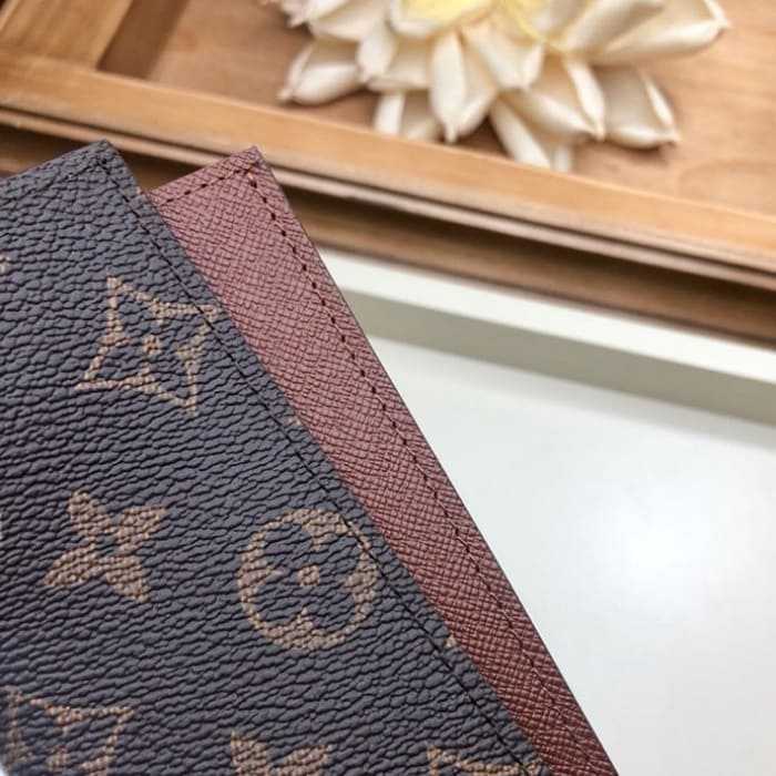 루이비통 모노그램 여권지갑 카드지갑 M64502 | 10 x 14 x 2.5cm