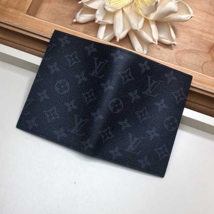 루이비통 모노그램 여권지갑 카드지갑 N64501 | 10 x 14 x 2.5cm