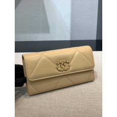 샤넬19 플랩 장지갑 | 19.5 x 10 x 2.5cm