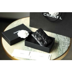 샤넬클래식 램스킨 플랩 카드지갑 금장 | 7.5 x 11.3 x 2.1cm