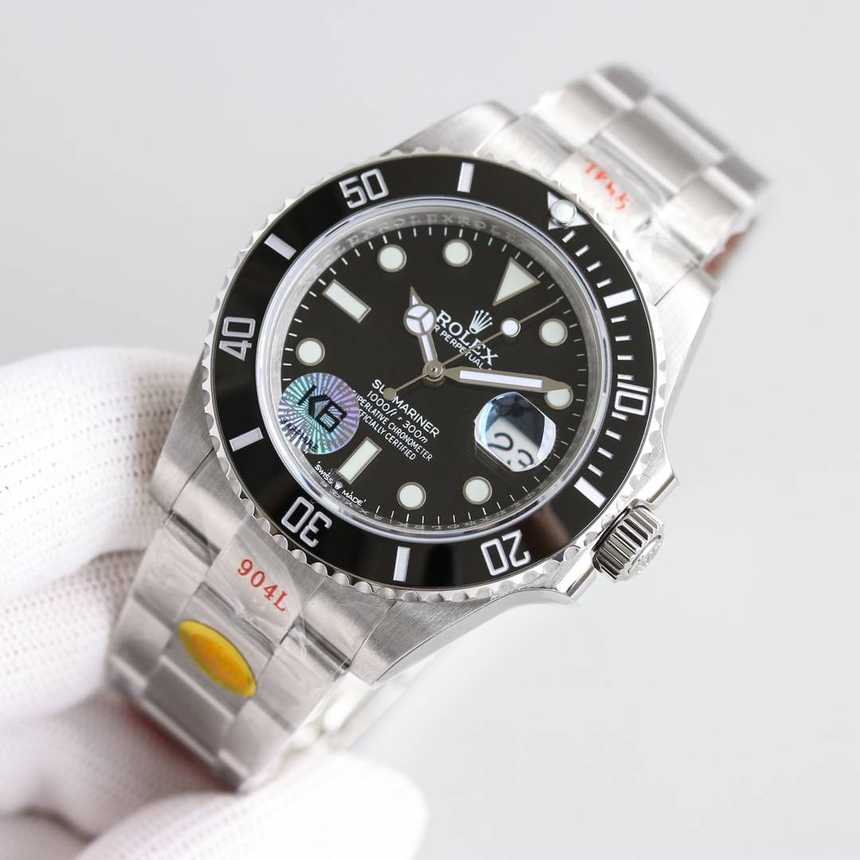 롤렉스 서브마리너 데이트 신형 | 41mm