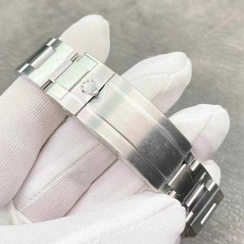 롤렉스 서브마리너 논데이트 블랙 구형 | 40mm