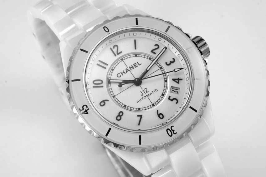샤넬 J12 시계 | 38mm
