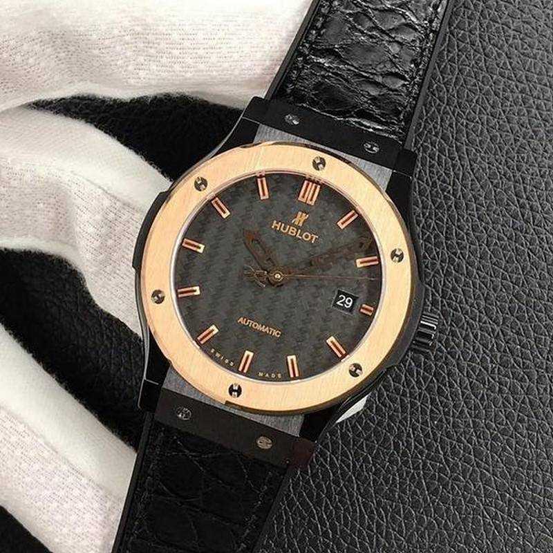 위블로 클래식 퓨전 542.CM.1171.RX | 42mm