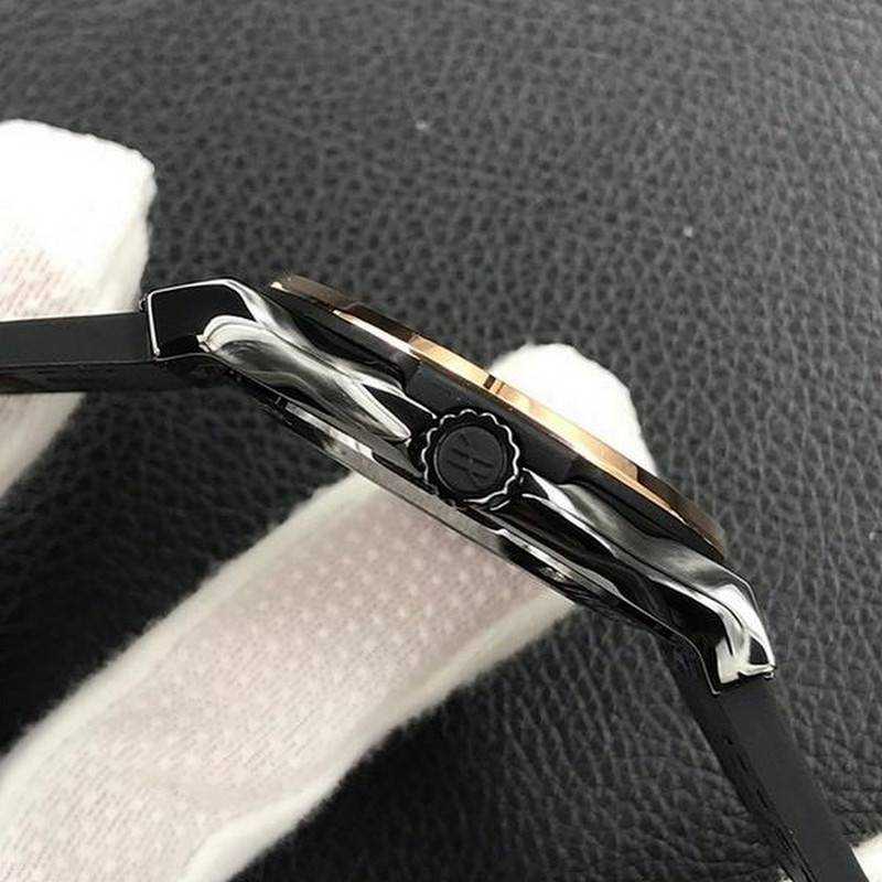 위블로 클래식 퓨전 542.CM.1171.RX | 42mm