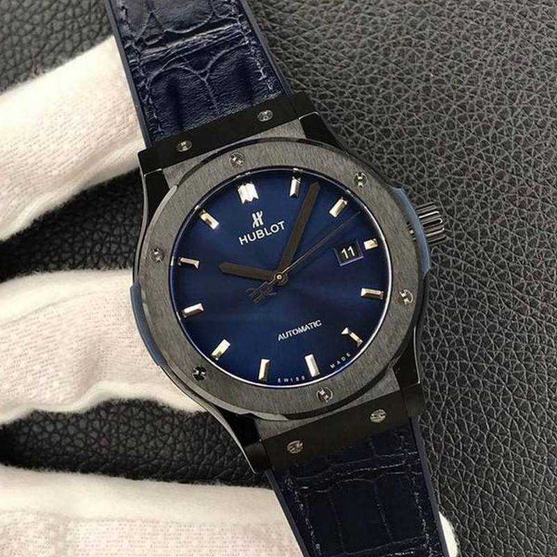 위블로 클래식 퓨전 542.CM.1171.RX | 42mm