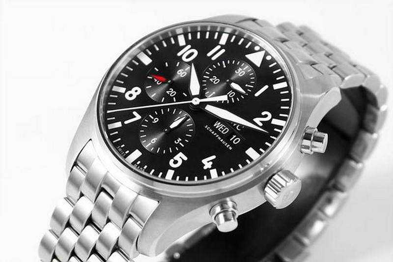 IWC 파일럿 크로노 블랙 | 43mm