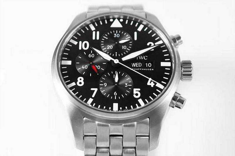 IWC 파일럿 크로노 블랙 | 43mm