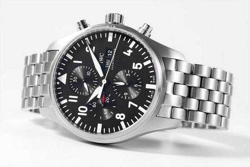 IWC 파일럿 크로노 블랙 | 43mm