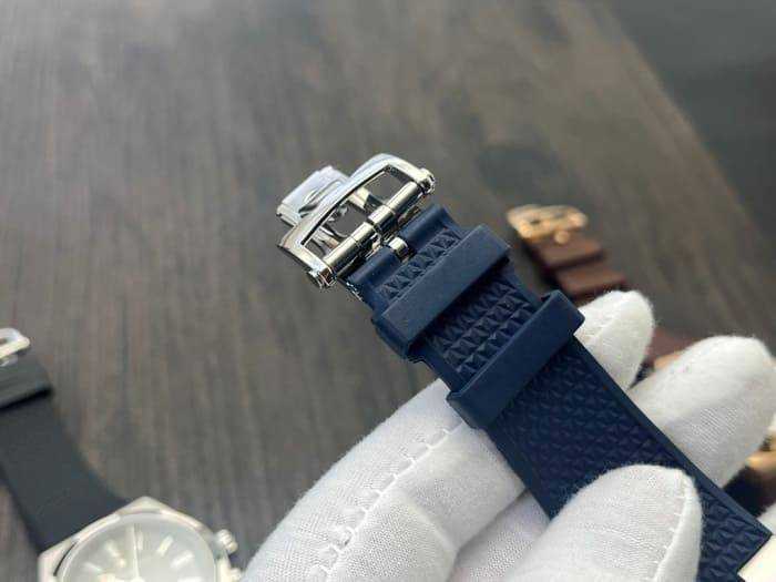 바쉐* 콘스탄틴 오버시즈 시계 | 41mm