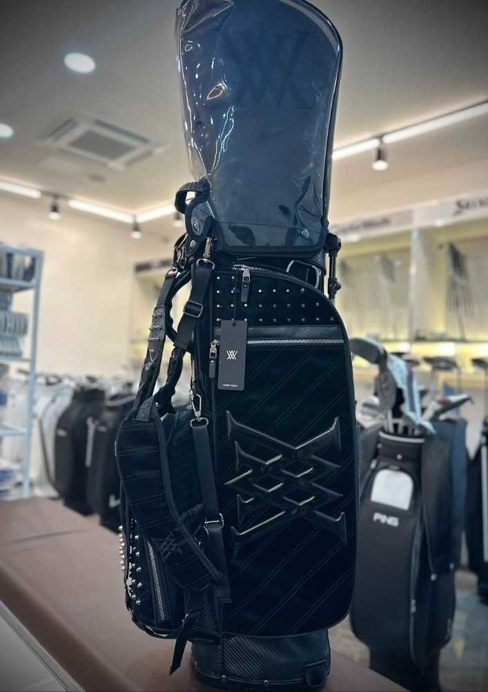 어뉴 블랙 에디션 스탠드백