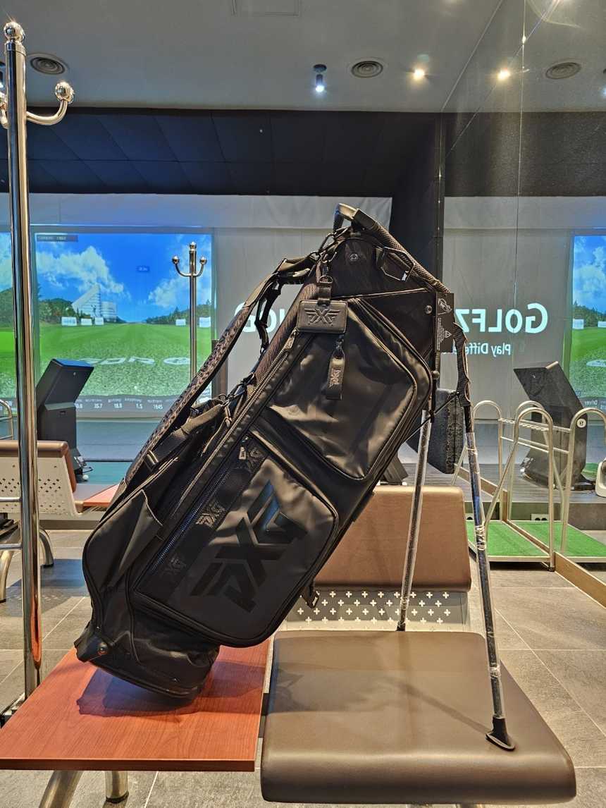 PXG 퓨처 블랙 스탠드백