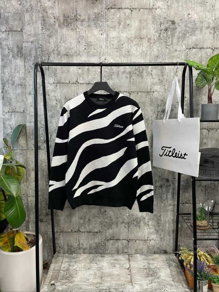 타이틀리스트 TT지브라 패치니트(2color)