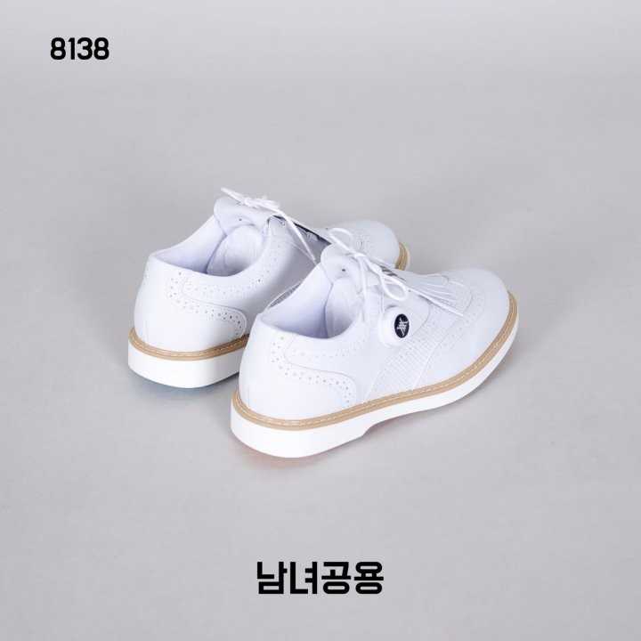 어뉴 남녀공용 8138 테슬 스파이크리스 골프화(2color)