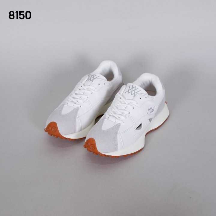어뉴 여자 8150 실버포인트 스파이크리스 골프화(2color)