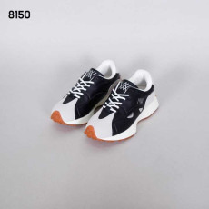 어뉴 여자 8150 실버포인트 스파이크리스 골프화(2color)