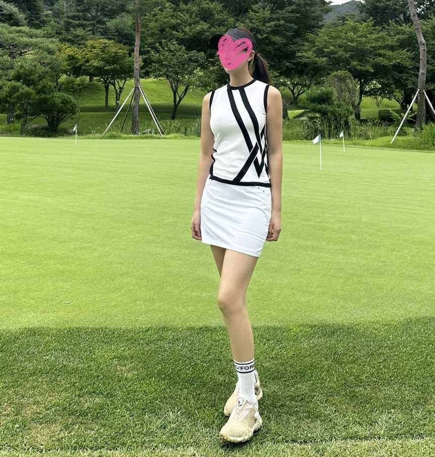 어뉴 여성 스터드 포인트 스커트