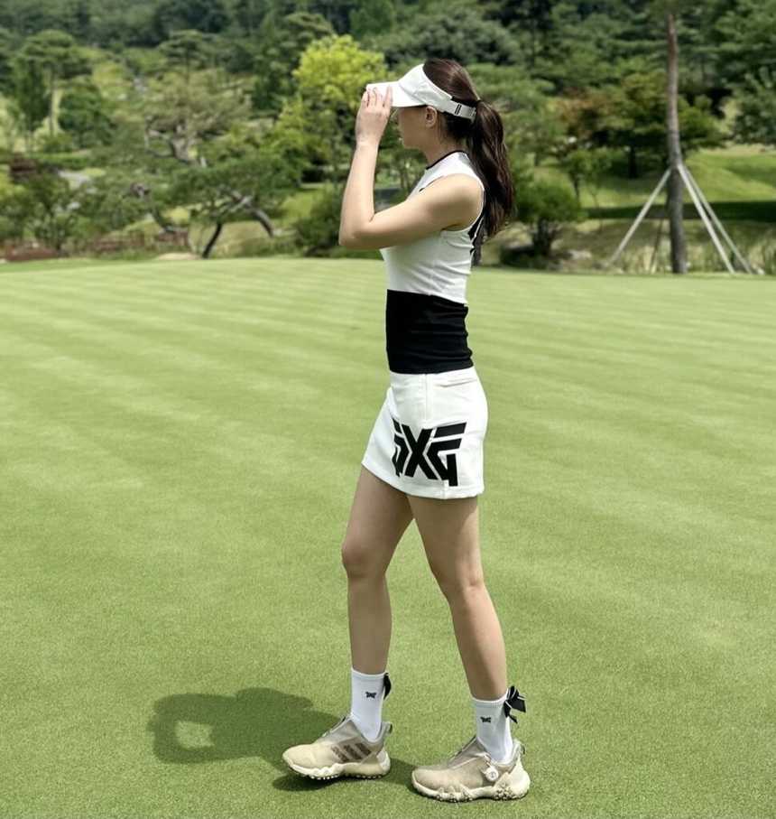 PXG 우먼 21SS 빅로고 랩스커트