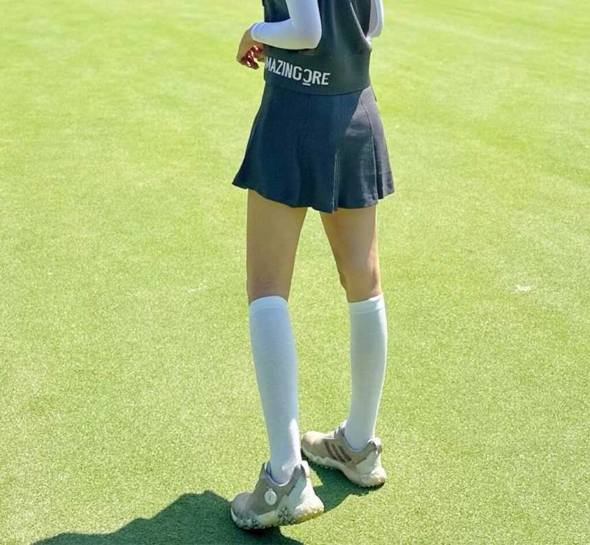 어메이징크리 어어서킷 하이브 일레귤러 플리츠 큐롯(2color)