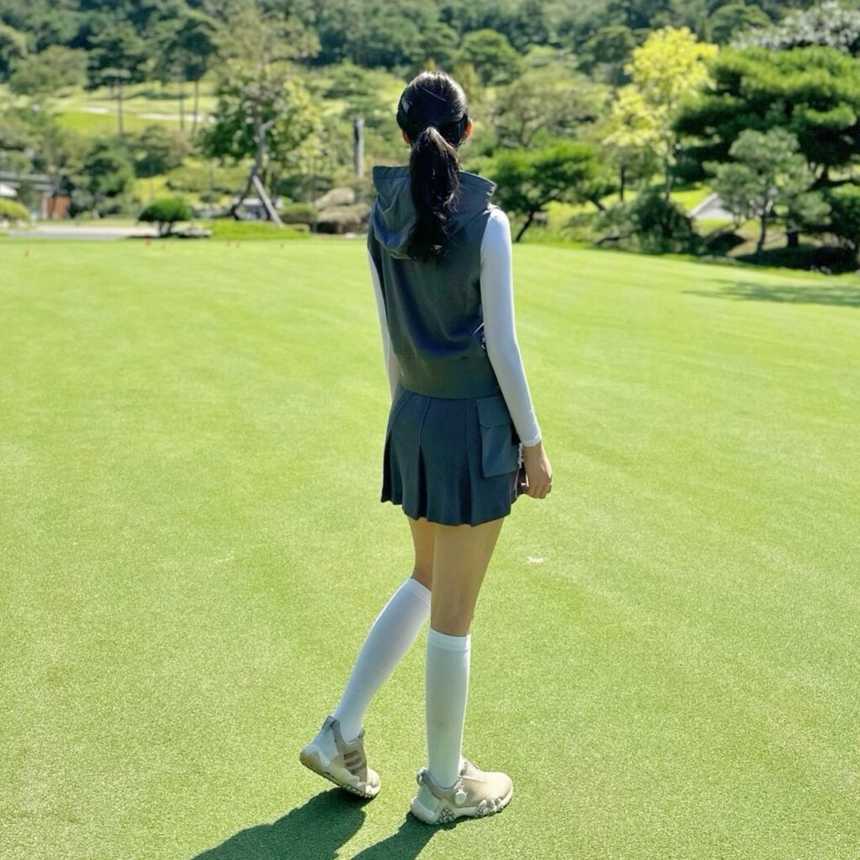 어메이징크리 어어서킷 하이브 일레귤러 플리츠 큐롯(2color)