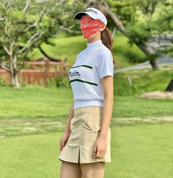 말본 스크립트 크로셰 여성 베스트(2color)