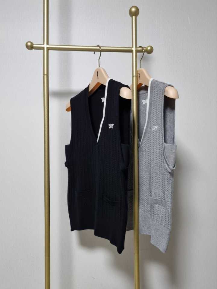 PXG 여성 케이블 조직의 V넥 니트 베스트(2color)