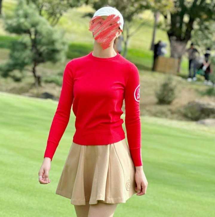 지포어 캐시미어 라운드넥 스웨터