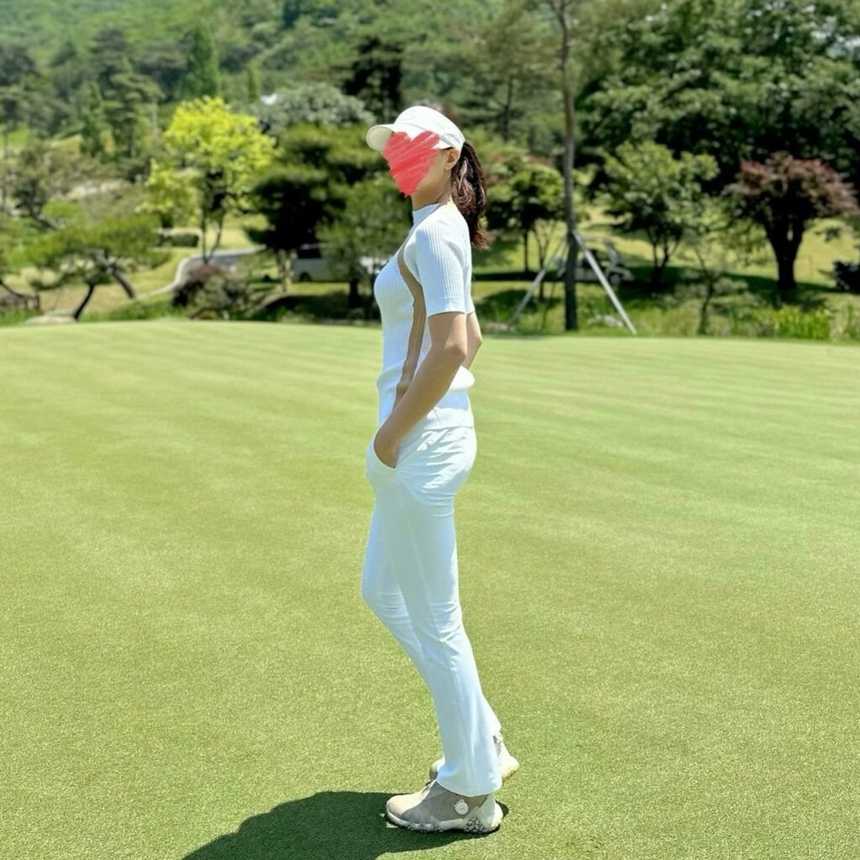 어메이징크리 여성 플렉스모션 숏슬리브 스웨터