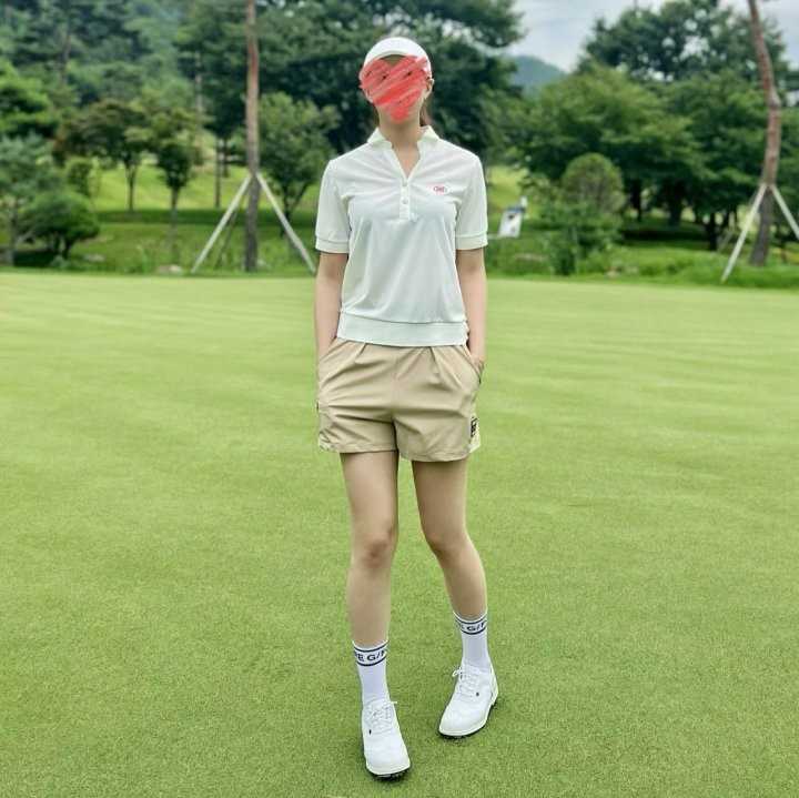 지포어 여성 OPEN V COLLAR 티셔츠(2color)
