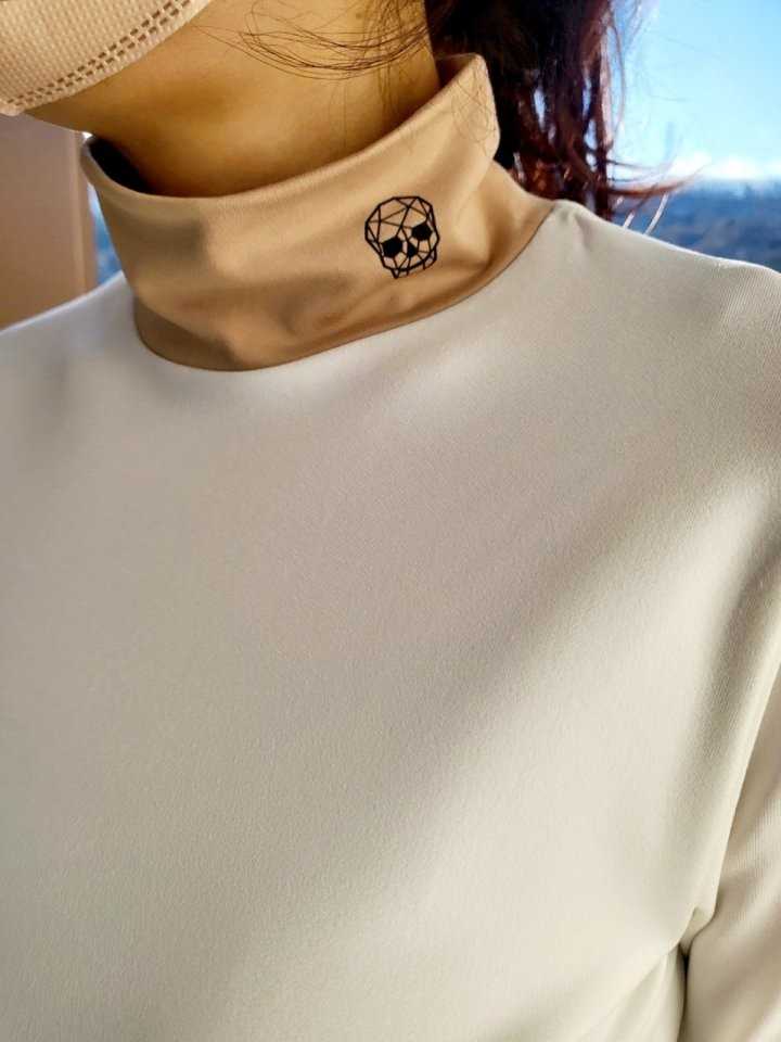 어메이징크리 여성 하이넥 기모티(3color)